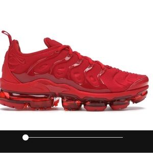 Red Vapor Max Plus. Women size 9.   Men size 7.5. NWOB